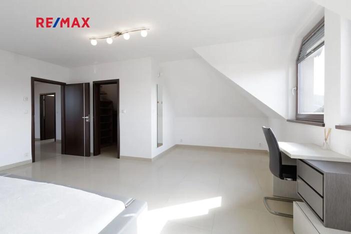 Prodej rodinného domu, Říčany, Tulipánová, 260 m2