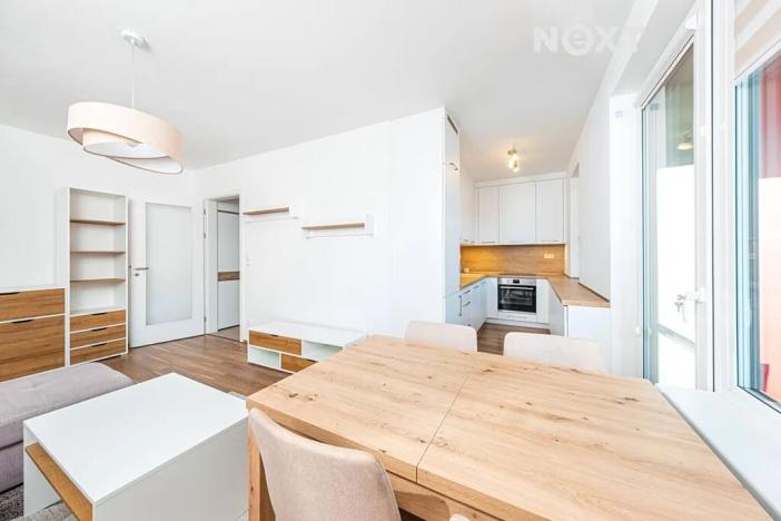 Pronájem bytu 3+kk, Pardubice, Bratranců Veverkových, 69 m2