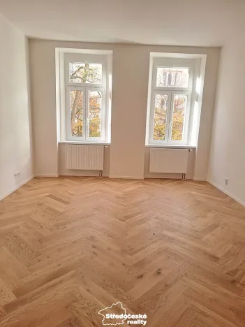 Pronájem bytu 1+1, Praha - Vinohrady, Velehradská, 43 m2