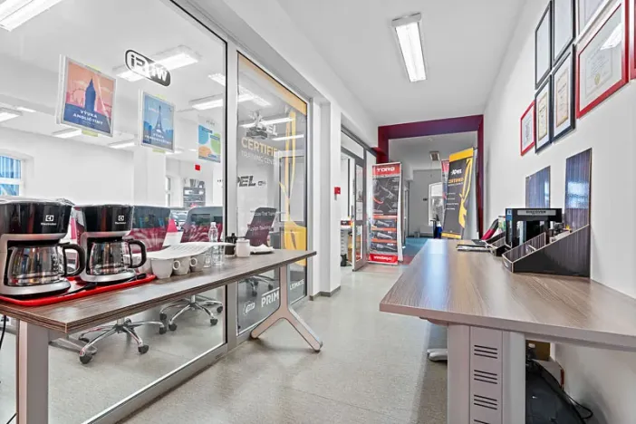 Prodej obchodního prostoru, Zlín, Bezručova, 1976 m2