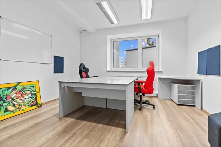 Prodej obchodního prostoru, Zlín, Bezručova, 1976 m2