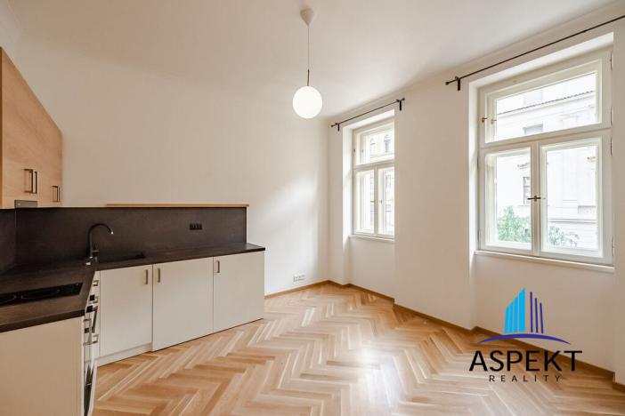 Pronájem bytu 1+kk, Praha - Bubeneč, Keramická, 25 m2