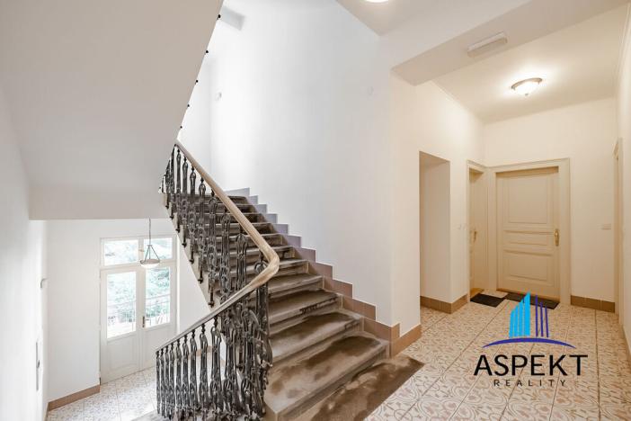 Pronájem bytu 1+kk, Praha - Bubeneč, Keramická, 25 m2