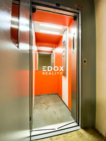 Prodej bytu 2+kk, Mladá Boleslav, Jana Palacha, 42 m2