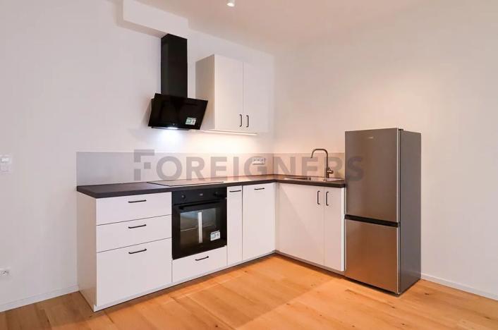 Pronájem bytu 1+kk, Brno, Bratislavská, 35 m2