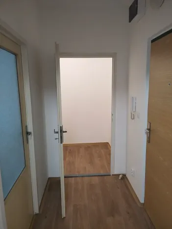 Pronájem bytu 2+kk, Pardubice, Lonkova, 55 m2