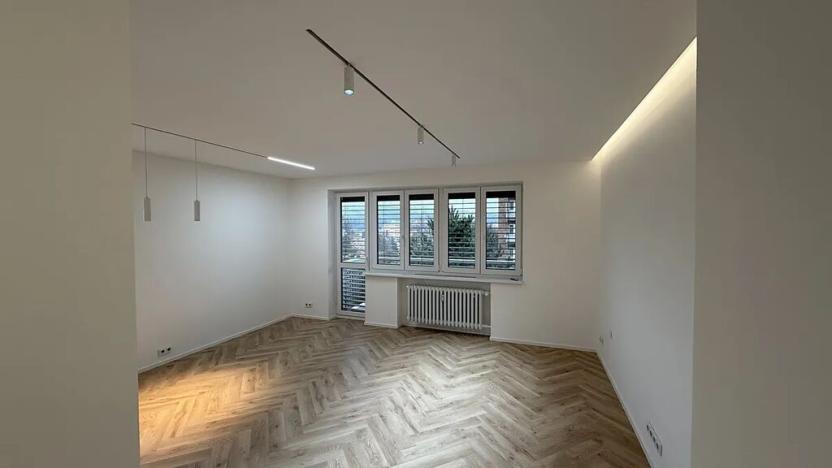 Pronájem bytu 2+1, Zlín, Věžové domy, 65 m2