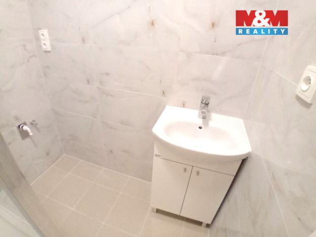 Pronájem bytu 2+1, Dvůr Králové nad Labem, Elišky Krásnohorské, 53 m2