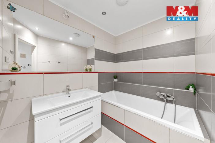 Prodej bytu 4+1, Ústí nad Labem - Bukov, Vinařská, 82 m2