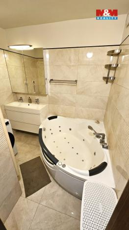 Prodej bytu 3+1, Praha - Holešovice, Ortenovo náměstí, 90 m2