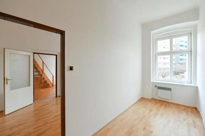 Pronájem bytu 3+kk, Praha - Žižkov, Lupáčova, 57 m2