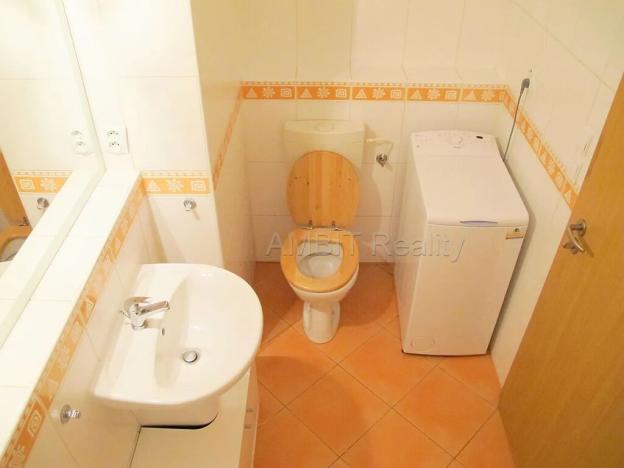 Pronájem bytu 2+kk, Praha - Hlubočepy, Voskovcova, 42 m2