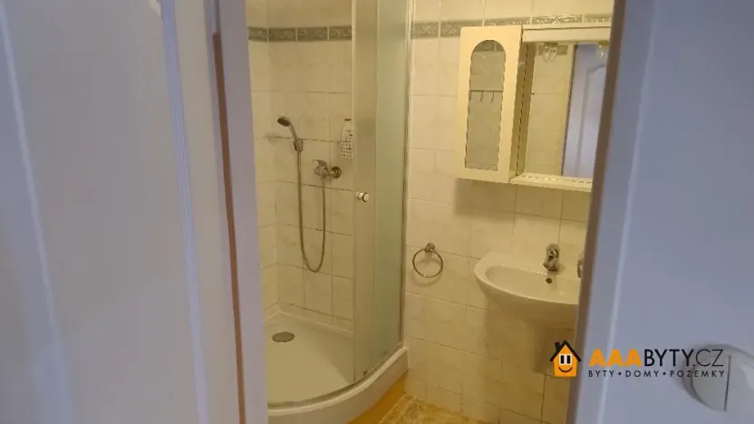 Prodej vícegeneračního domu, Hýskov, Prostřední, 330 m2