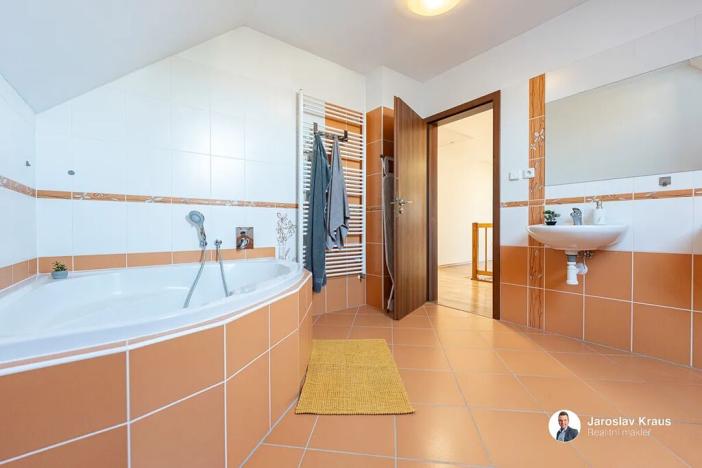 Prodej rodinného domu, Březina, 176 m2