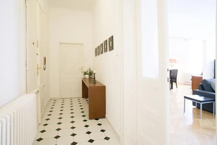 Pronájem bytu 4+1, Praha - Nové Město, Biskupská, 132 m2