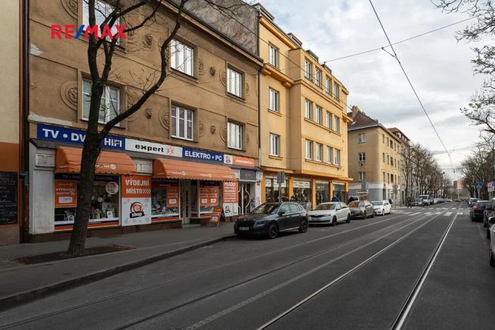 Pronájem obchodního prostoru, Praha - Strašnice, Starostrašnická, 501 m2