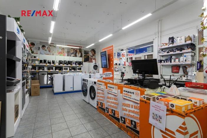 Pronájem obchodního prostoru, Praha - Strašnice, Starostrašnická, 501 m2