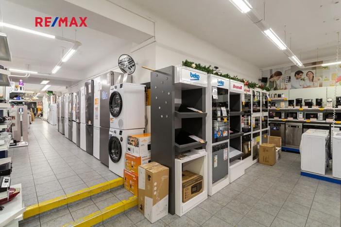 Pronájem obchodního prostoru, Praha - Strašnice, Starostrašnická, 501 m2