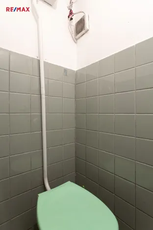 Pronájem obchodního prostoru, Praha - Strašnice, Starostrašnická, 501 m2