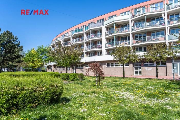 Prodej bytu 2+1, Praha - Černý Most, náměstí Plukovníka Vlčka, 83 m2