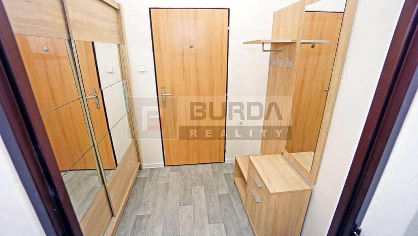 Pronájem bytu 1+kk, Neratovice, 28 m2