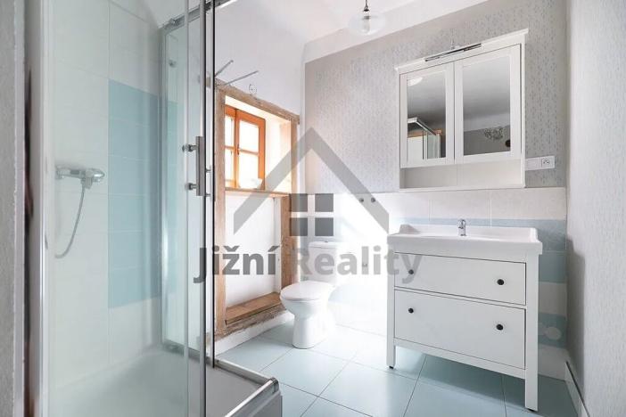 Prodej rodinného domu, Rožmberk nad Vltavou, 198 m2