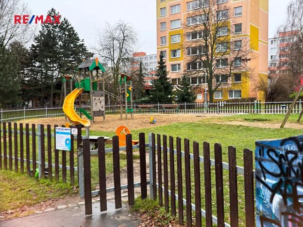 Pronájem bytu 1+kk, Praha - Prosek, Jetřichovická, 30 m2