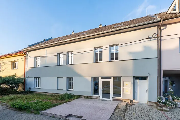Pronájem obchodního prostoru, Zlín, Kvítková, 74 m2