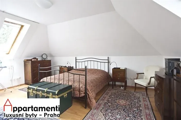 Pronájem rodinného domu, Praha - Kunratice, Ke hrádku, 417 m2