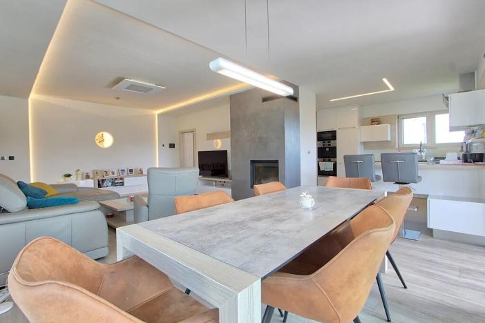 Pronájem rodinného domu, Sulice, Osiková, 260 m2