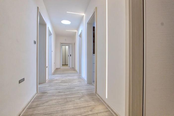 Pronájem rodinného domu, Sulice, Osiková, 260 m2