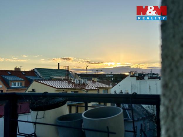 Pronájem bytu 2+kk, Praha - Libeň, náměstí Dr. Václava Holého, 47 m2