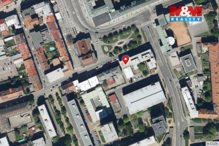 Pronájem bytu 3+1, Pardubice - Zelené Předměstí, Smetanovo náměstí, 140 m2