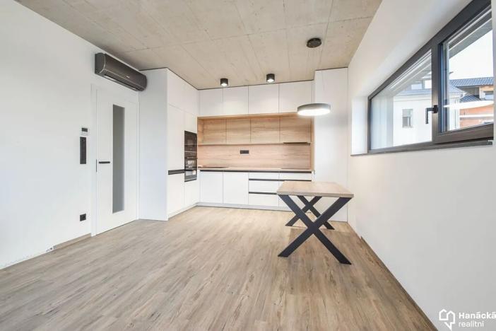 Pronájem bytu 3+kk, Olomouc, Rejskova, 65 m2