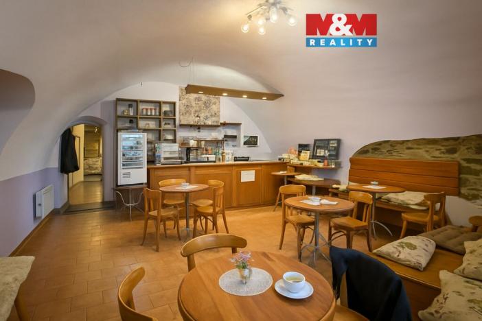 Pronájem restaurace, Jílové u Prahy, Masarykovo náměstí, 68 m2