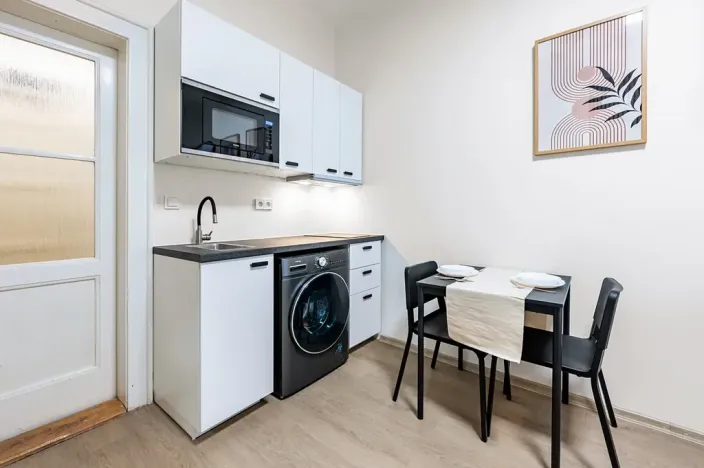 Prodej bytu 1+kk, Praha - Vyšehrad, Neklanova, 23 m2