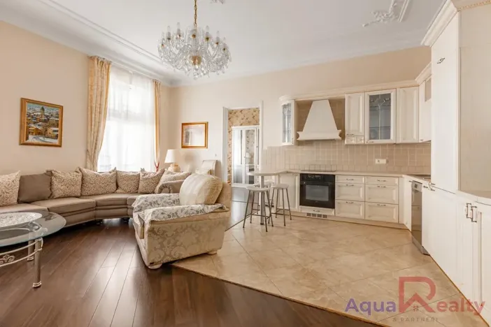 Pronájem bytu 4+kk, Karlovy Vary, Zeyerova, 124 m2