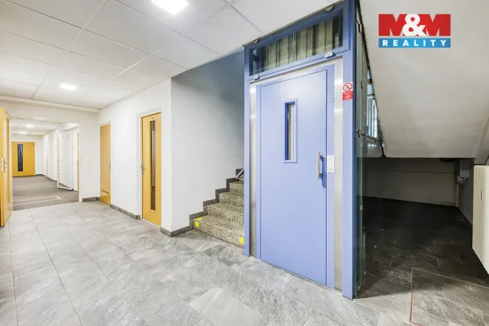 Pronájem kanceláře, Plzeň, alej Svobody, 22 m2