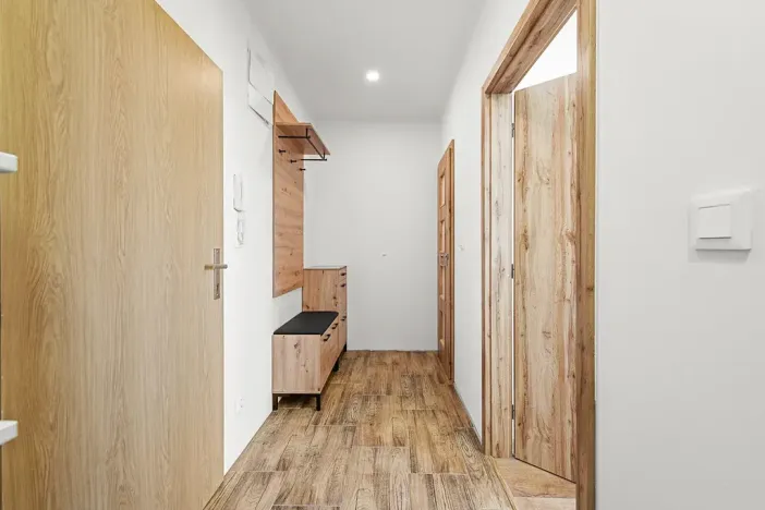 Pronájem bytu 2+kk, Klecany, V Honech, 36 m2