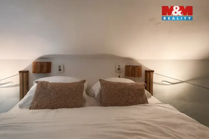 Pronájem bytu 1+kk, Praha, Polská, 32 m2