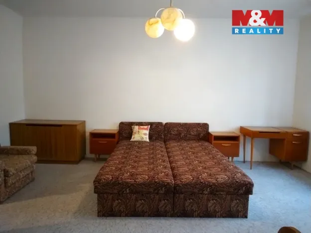 Pronájem bytu 2+1, Jindřichův Hradec - Jindřichův Hradec I, Panská, 80 m2