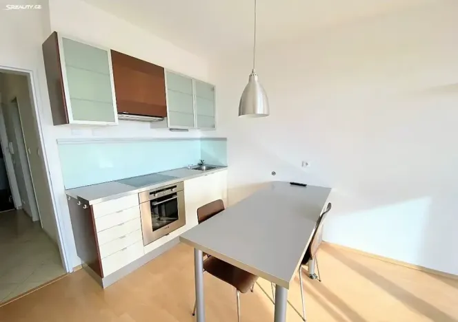 Prodej bytu 1+kk, Praha - Troja, Hnězdenská, 38 m2