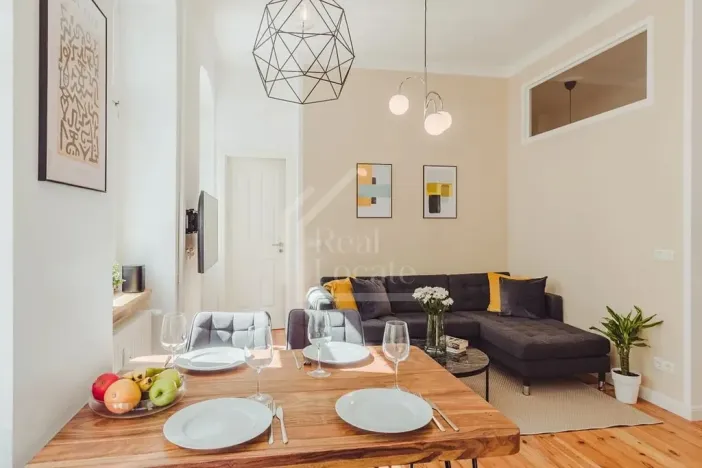 Pronájem bytu 3+kk, Praha, Pernerova, 85 m2