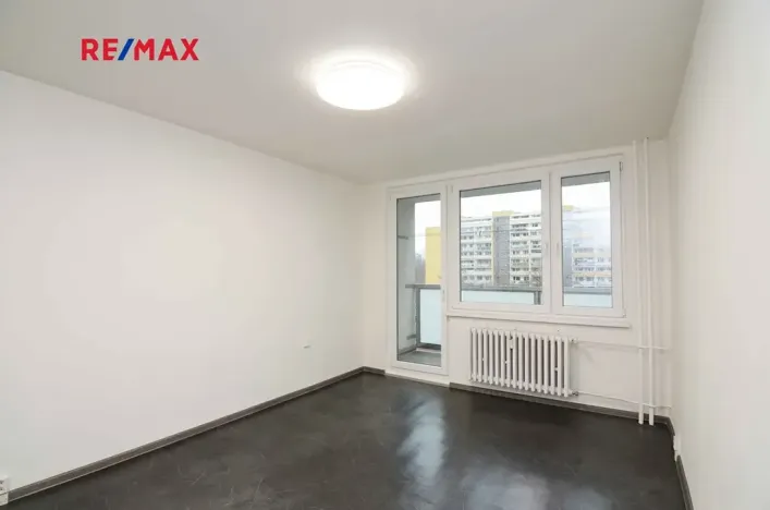 Pronájem bytu 2+kk, Praha - Vršovice, Vršovická, 45 m2