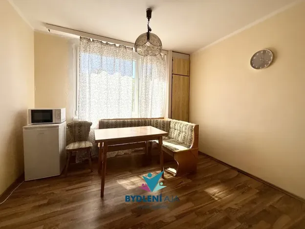 Prodej bytu 1+1, Krupka, Karla Čapka, 36 m2