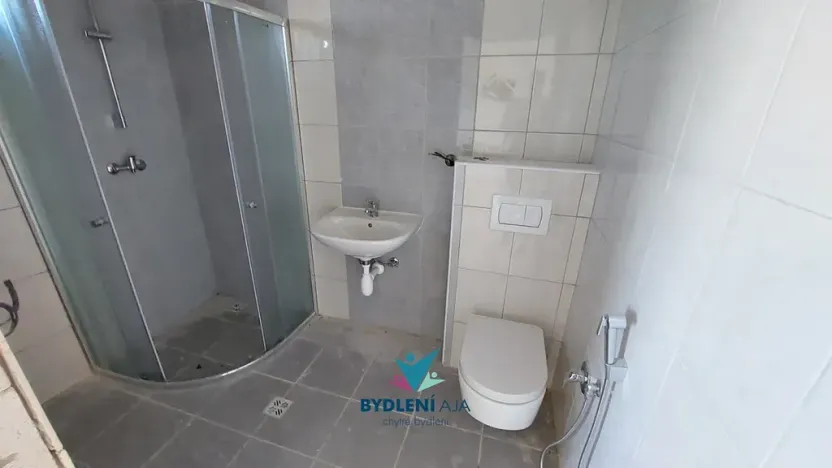 Prodej rodinného domu, Modlany, 160 m2