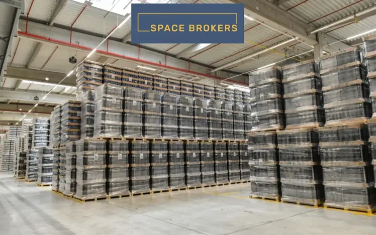 Pronájem skladu, Aš, 18682 m2