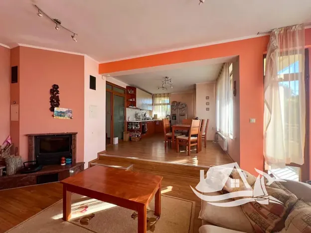 Prodej rodinného domu, Burgas, Bulharsko, 318 m2