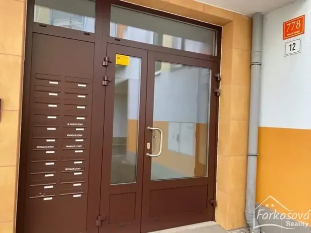 Pronájem bytu 2+kk, Olomouc, Novosadský dvůr, 60 m2