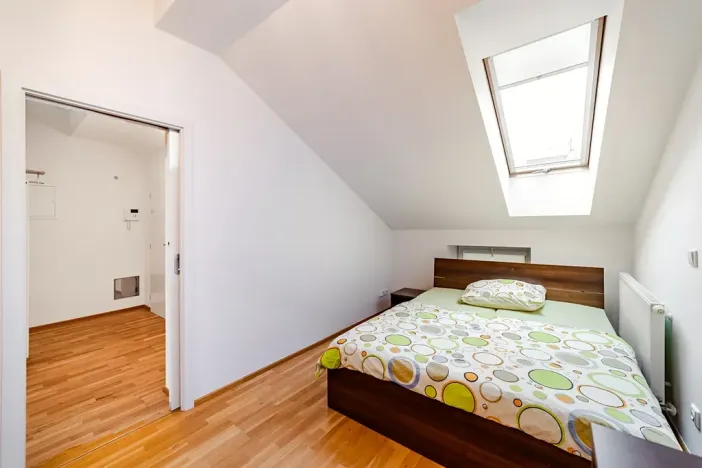 Pronájem bytu 3+kk, Praha - Nové Město, Trojická, 72 m2